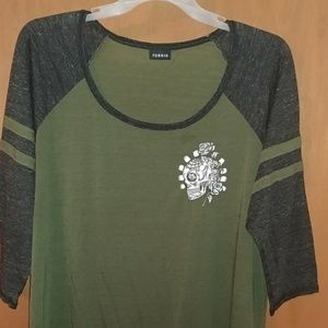 Torrid Skull Raglan Tee 2X